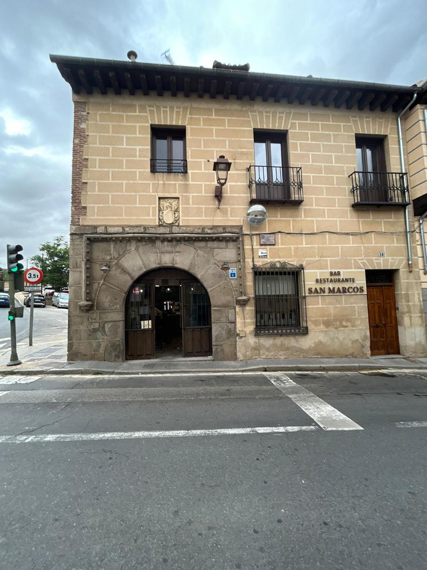 Апартаменты Tu Casa San Marcos Сеговия Номер фото